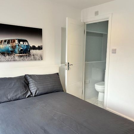 93 West Road Hotel Лондон Екстериор снимка