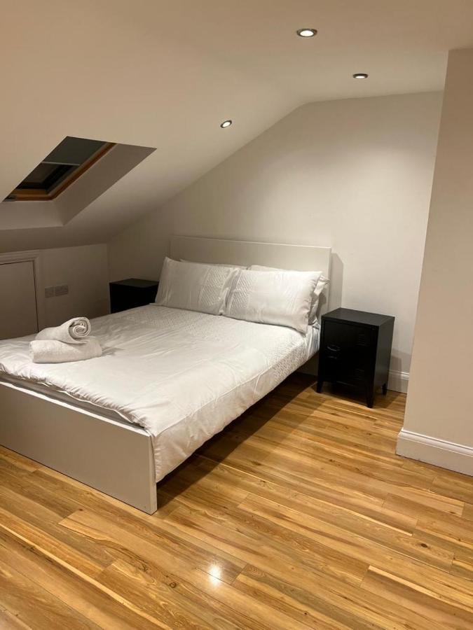 93 West Road Hotel Лондон Екстериор снимка